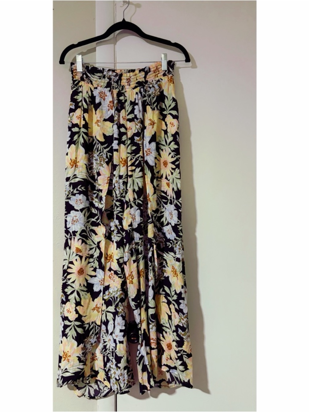 Billabong floral pants